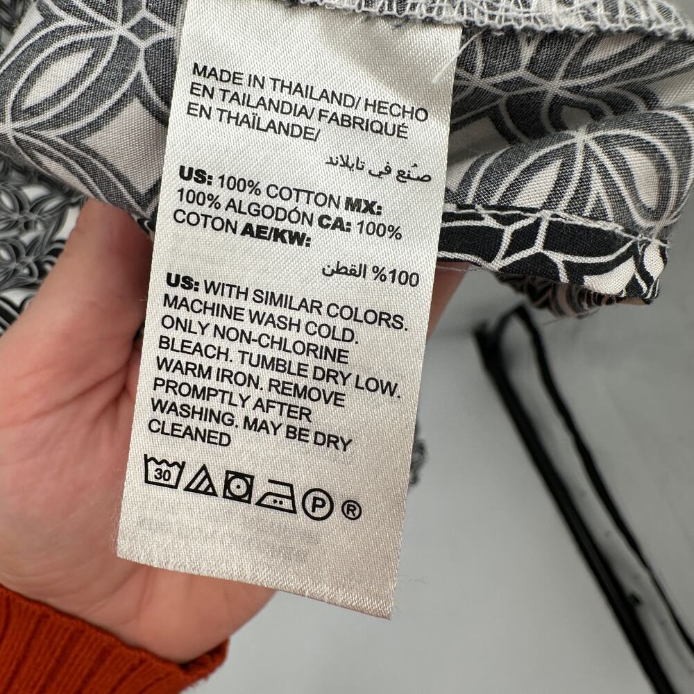 Chico's Black & White Pattern Button Down Collare… - image 6